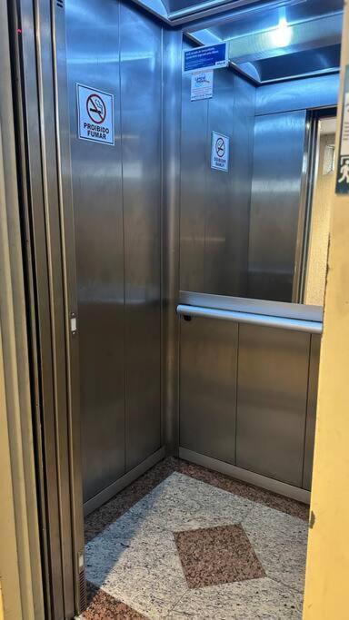 Novo Sofisticado No Centro Da Com Garagem *